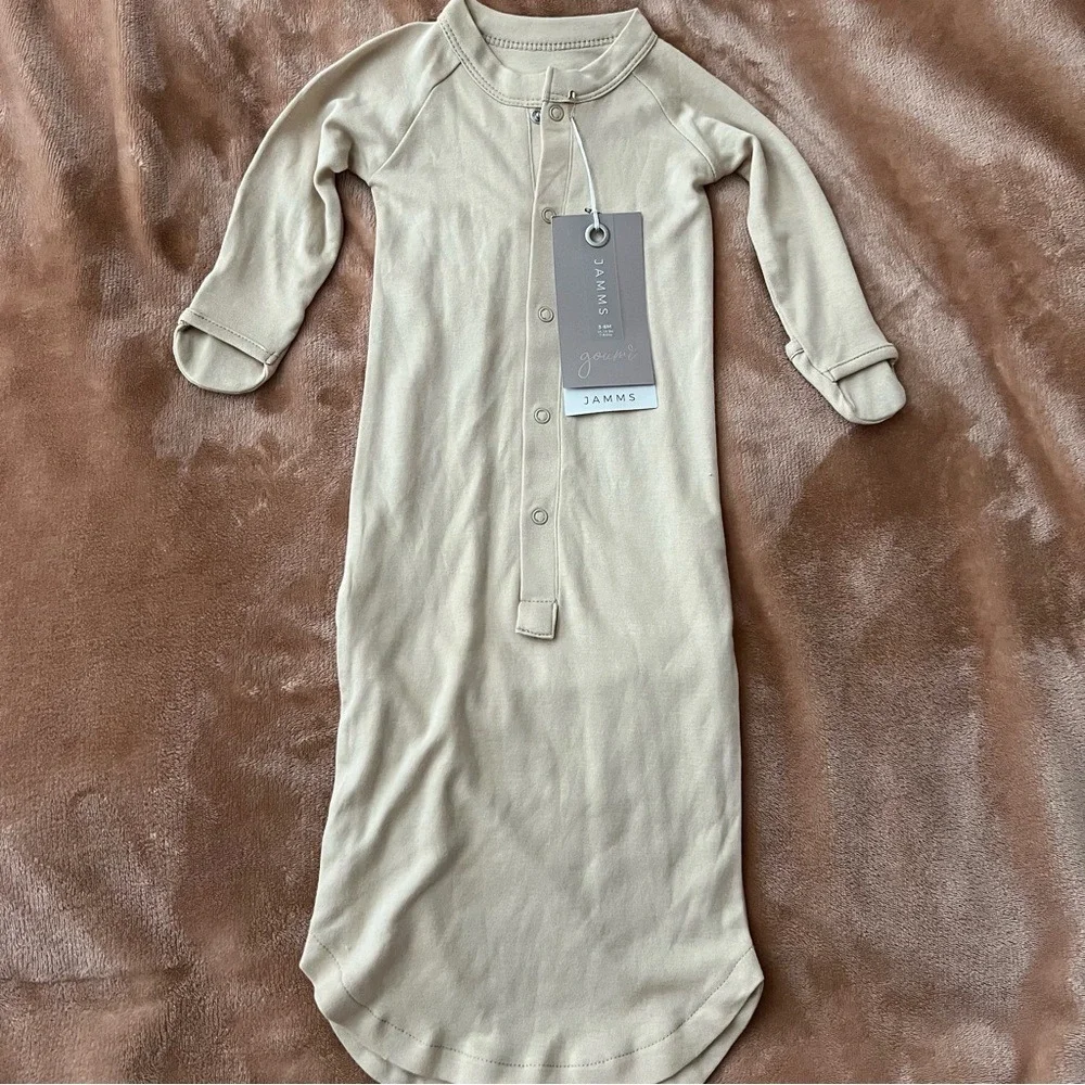 Goumi Jamms Baby Gown 3-6M Tan Bamboo Organic Cotton Snap Front Sleeper NWT